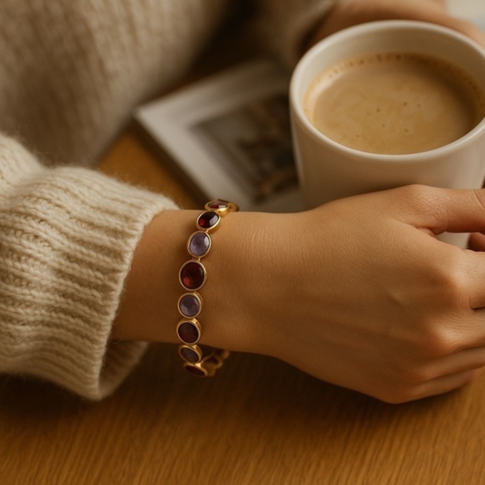 ❤️💜 Gold Bracelet with Red and Purple Stones – Classic Glam Holiday Jewelry Gift